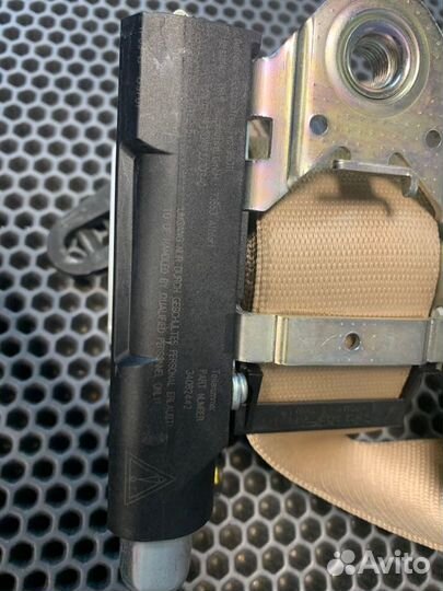 Ремень безопасности передний правый Porshe