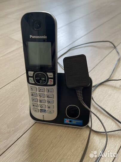 Радиотелефон panasonic KX-tg6811ru