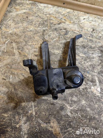 Абсорбер Фольксваген туарег NF 7P0201801J 3.6