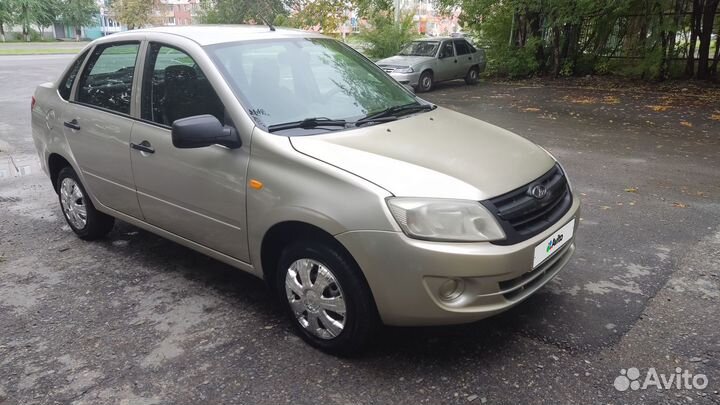 LADA Granta, 2013