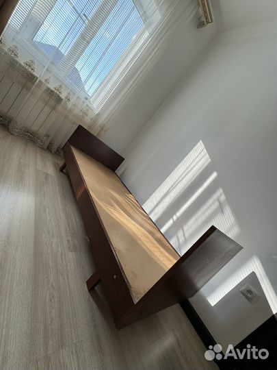 Кровать б/у