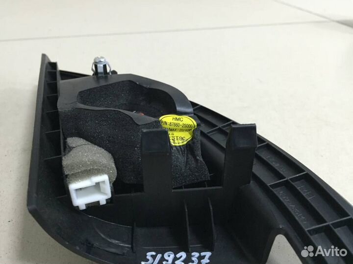 Крышка зеркала внутренняя правая Hyundai ix35 LM 2