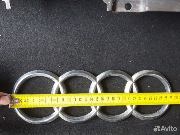 Эмблемы ауди