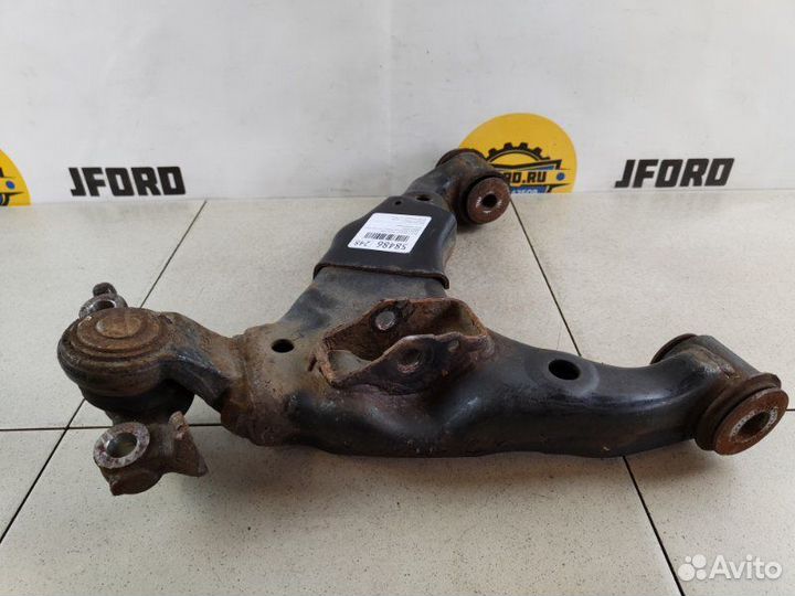 Рычаг подвески передний правый Toyota Land Cruiser