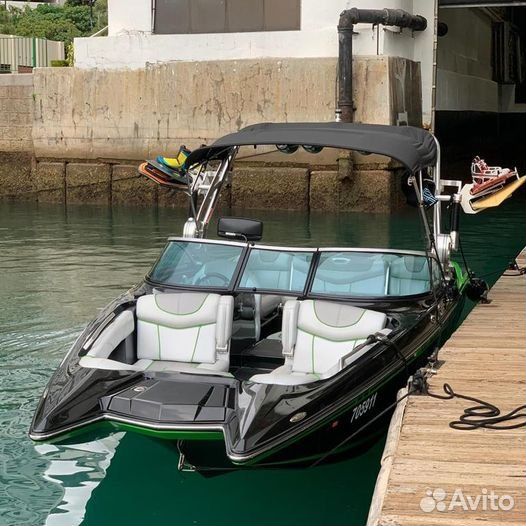 Буксировщик Mastercraft x-star