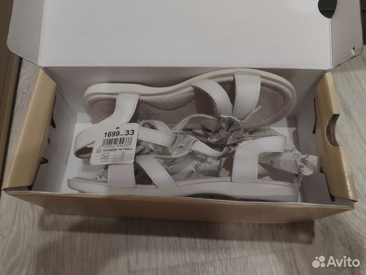 Сандали для девочки