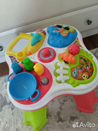 Игровой развивающий столик