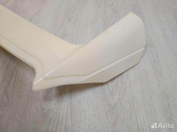 Спойлер Toyota RAV 4 XA50 2019-нв (чёрный глянец)