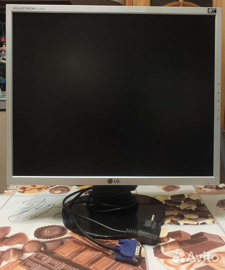 Монитор LG Flatron l1953s 19