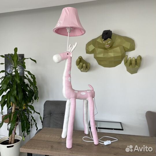 Светильник напольный Олень