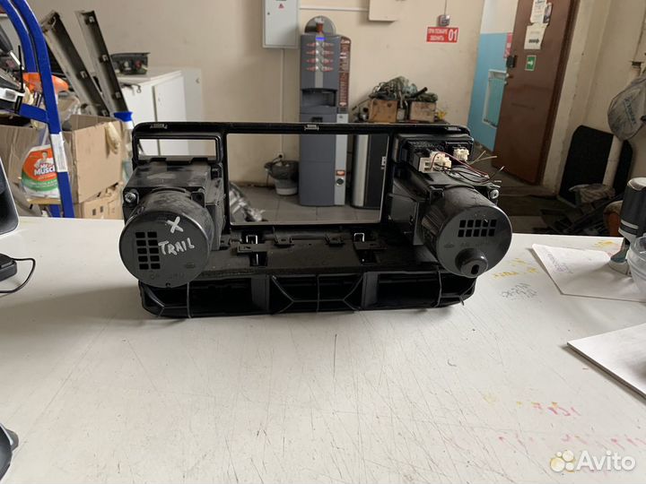 Рамка магнитолы Nissan X-Trail T30