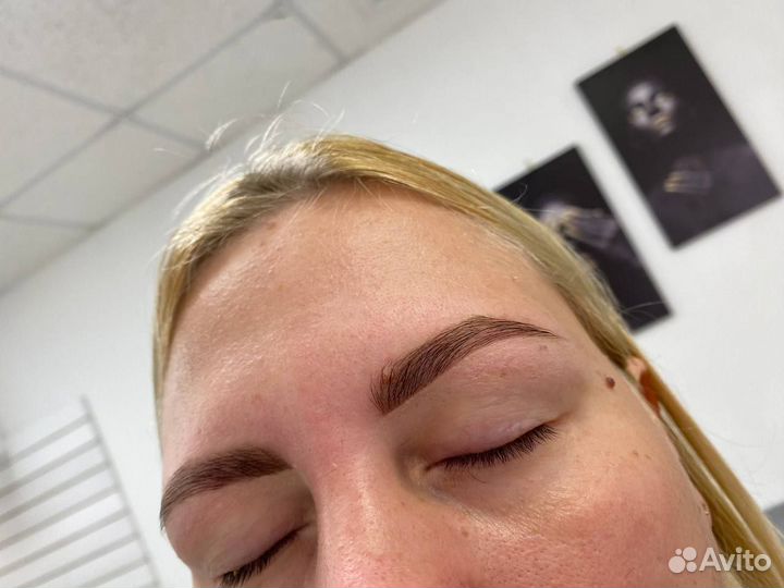 Коррекция и окрашивание бровей