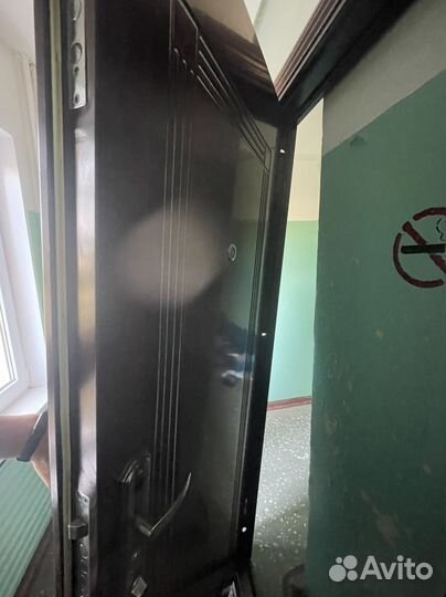 Дверь входная металлическая левая бу