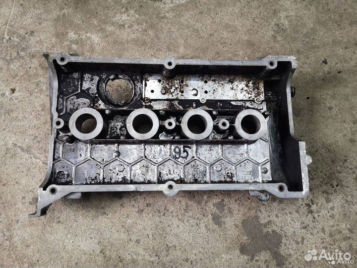 Клапанная крышка Volkswagen Passat B5 06B103469N