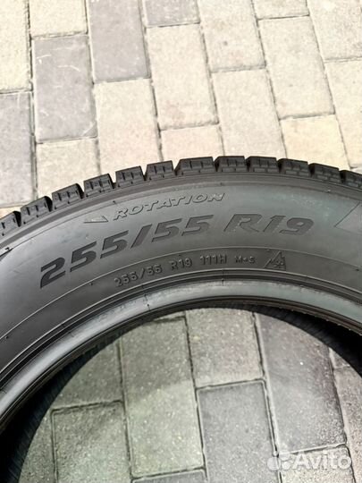 Pirelli Ice Zero 255/55 R19