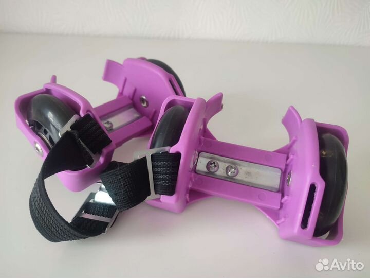 Кроссовки. Ролики для кроссовок новые