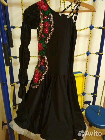 Платье для современных русско-народных танцев