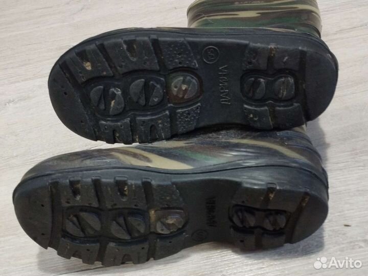 Резиновые сапоги