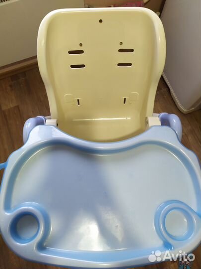 Стульчик для кормления jetem