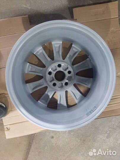 Оригинальный диск R17 5