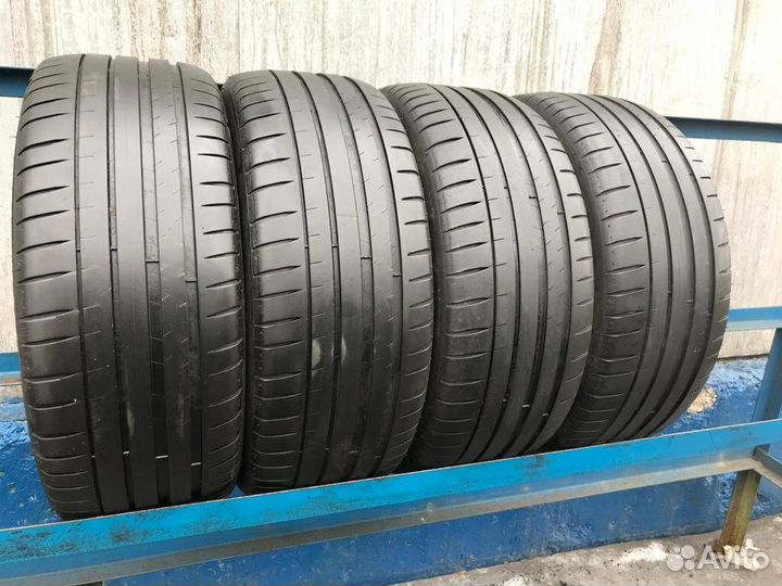 Michelin Pilot Sport 4 255/45 R20