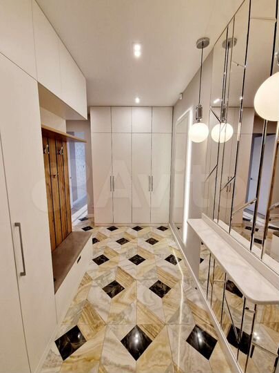 3-к. апартаменты, 90 м², 21/25 эт.