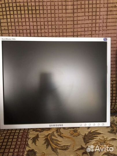 Монитор Samsung 