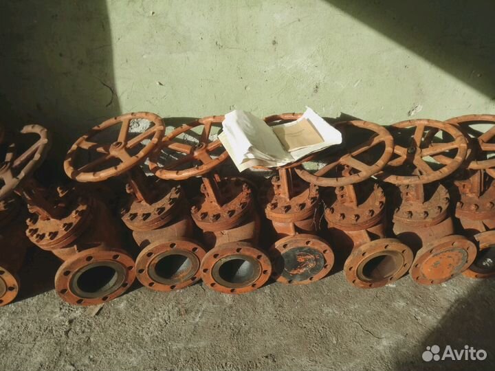 Клапан стальной запорный ду 150 ру 25