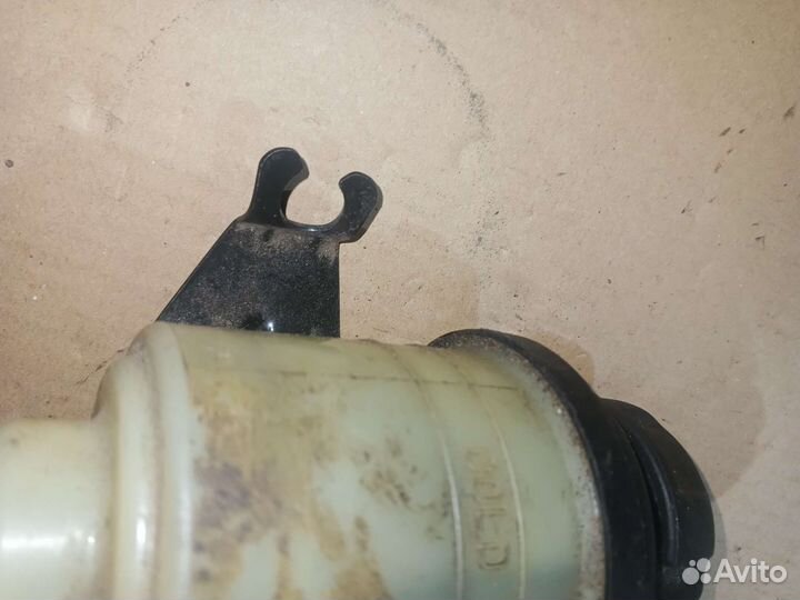 Бачок гур Hyundai Matrix