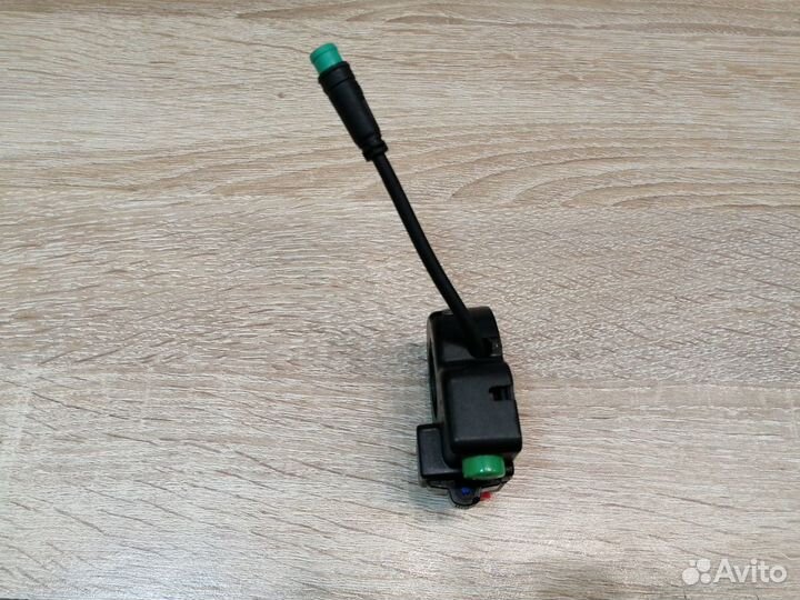 Панель управления сигналом и светом Kugoo