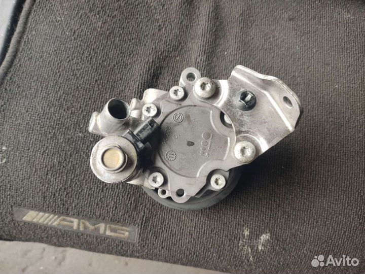 Насос гур Mercedes W212 OM642 A0064664801