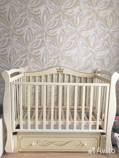 Детская кроватка