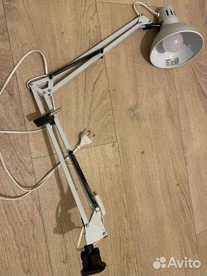 Лампа настольная