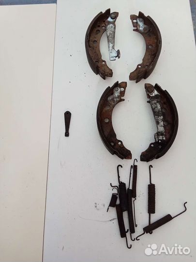 Колодки тормозные б/у Volkswagen Golf 2, Jetta 2