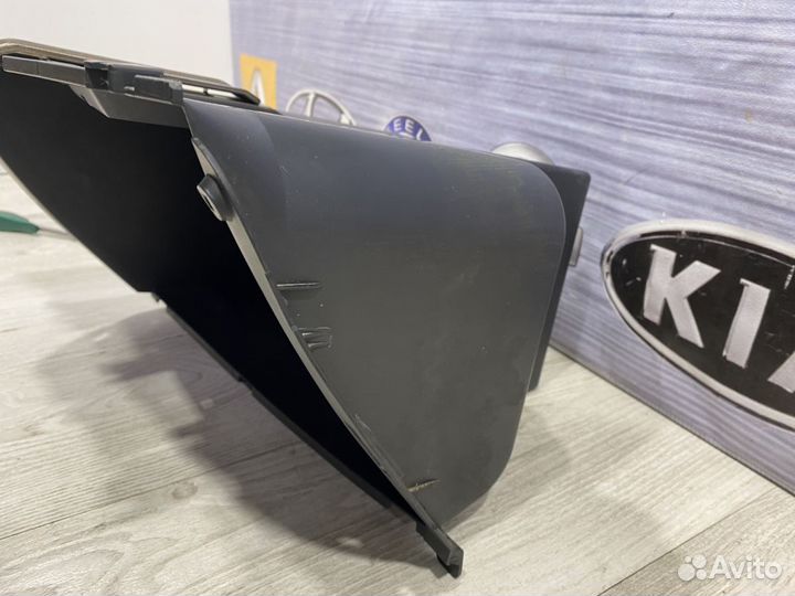 Крышка бардачка Бардачок nissan micra K12