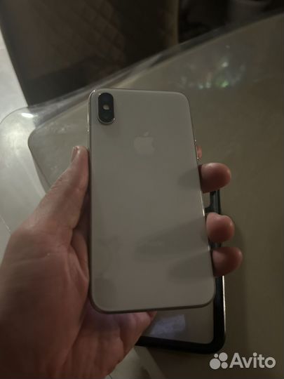 iPhone X, 64 ГБ