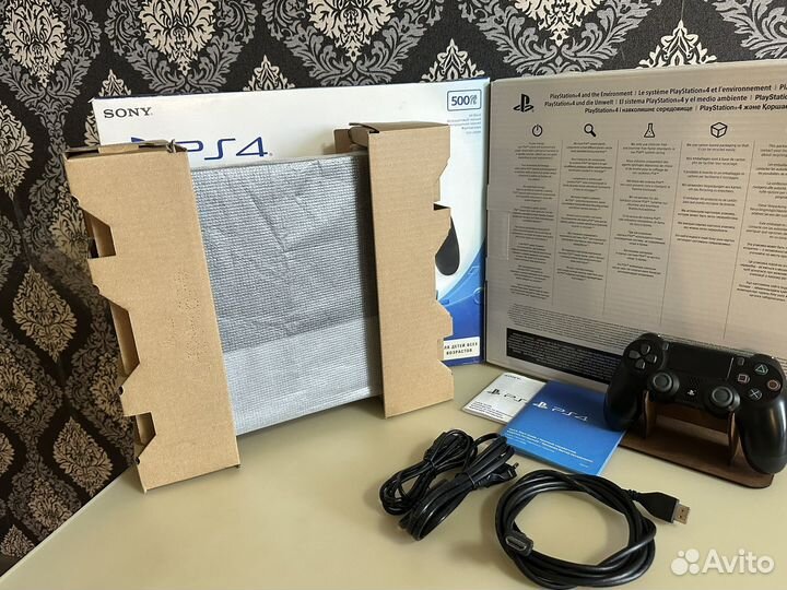 Sony playstation 4 Slim