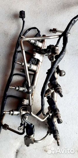 Рампа топливная Туарег 4.2