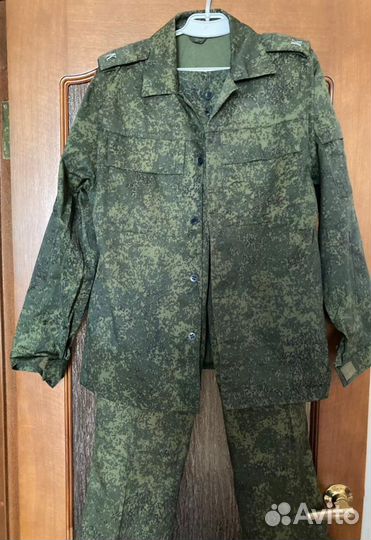 Костюм хаки