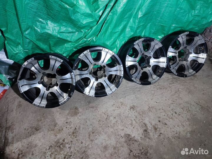 Литые диски r16 на УАЗ