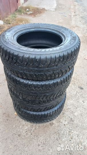 Bridgestone Ice Cruiser 7000 265/65 R17 116
