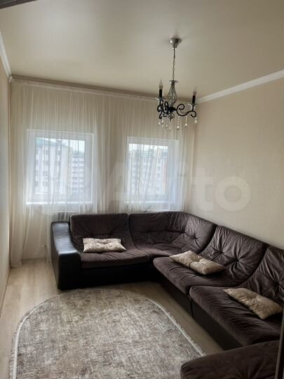 3-к. квартира, 91 м², 8/8 эт.
