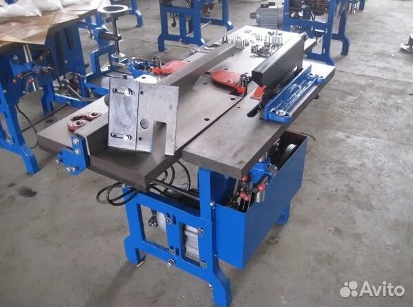 Комбинированный деревообрабатывающий станок