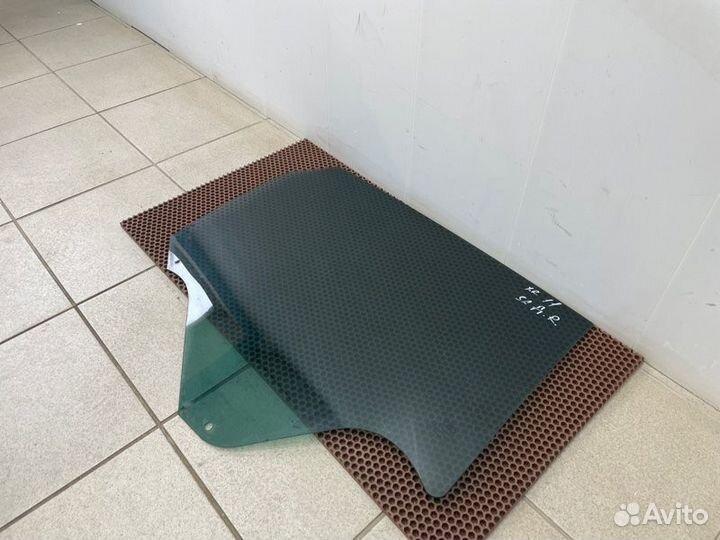 Стекло двери заднее правое LADA X-Ray