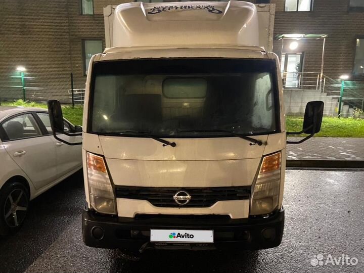 Nissan Cabstar, 2012