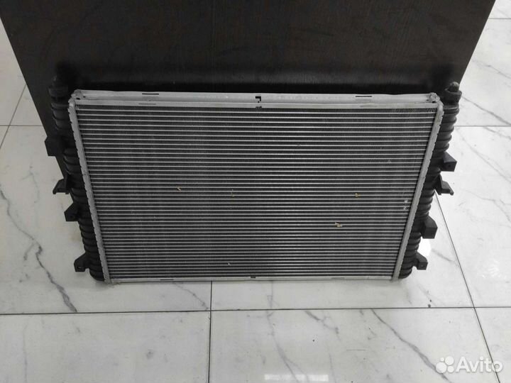 Радиатор охлаждения двигателя Land Rover