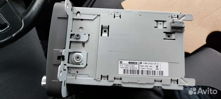 Штатная магнитола на volkswagen tiguan