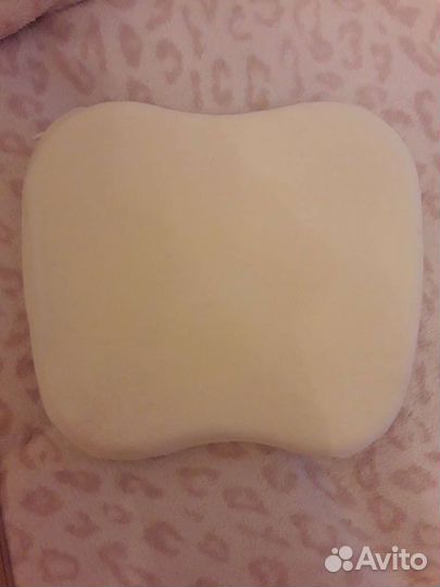 Подушка ортопедическая для новорожденных