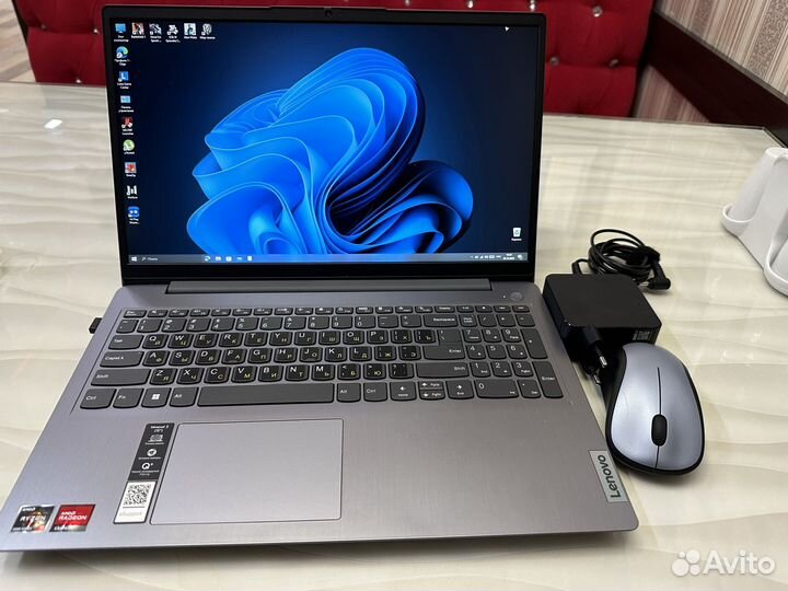 Lenovo r5 5500u 8gb/1tb почти новый
