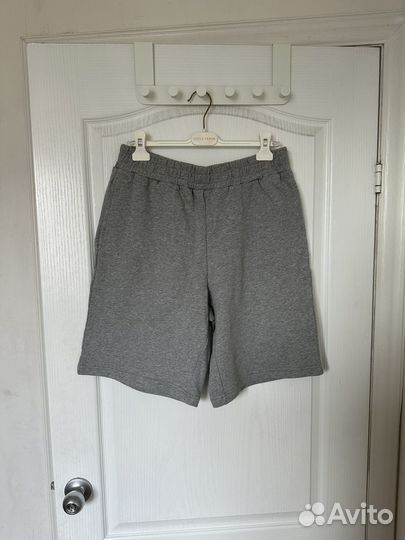 Серые трикотажные шорты